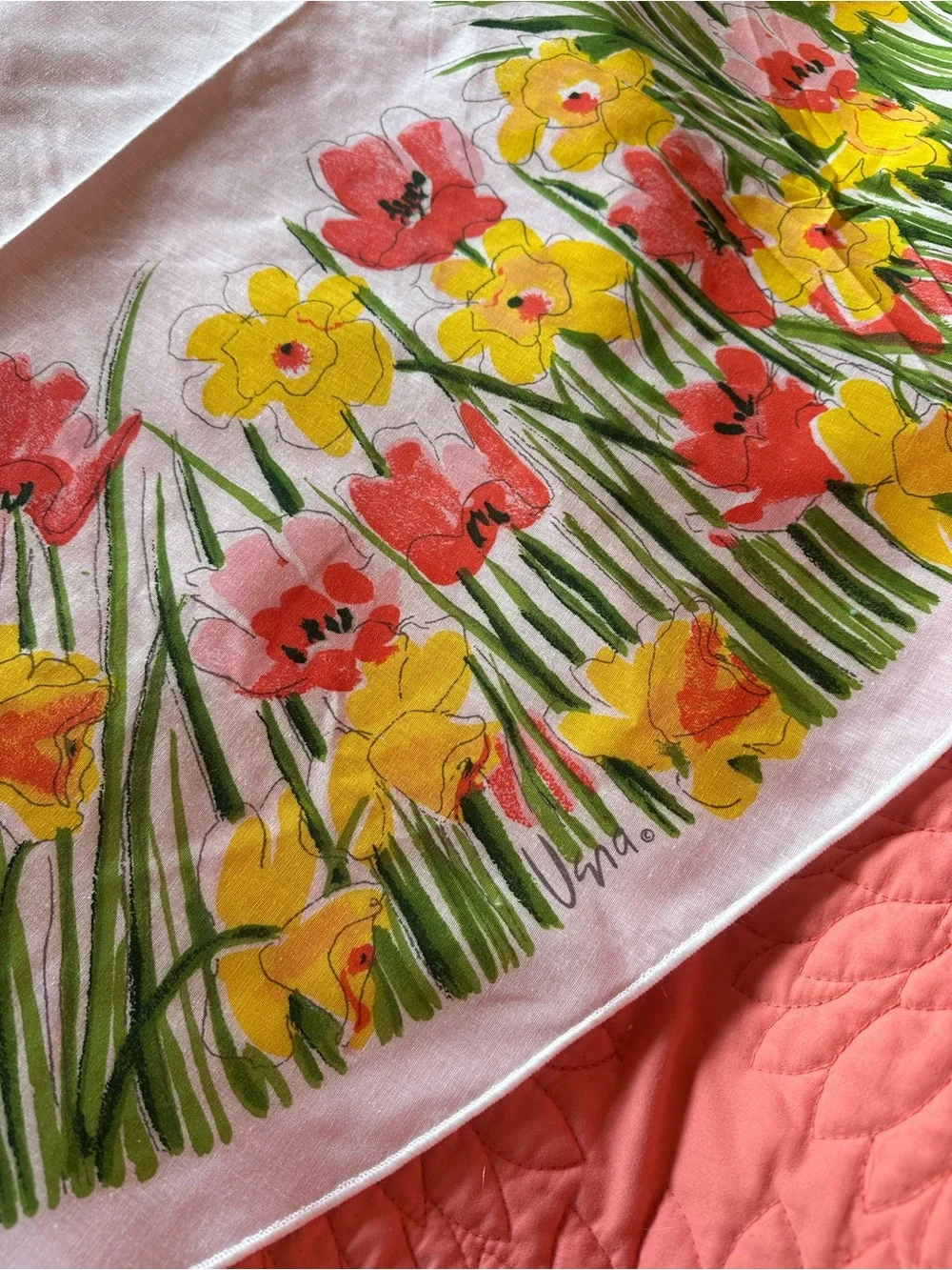 Vera Floral Print Table Cloth-70 inch round